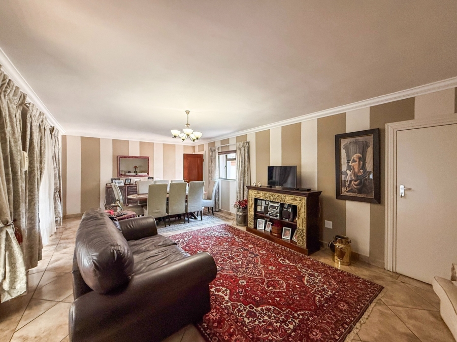 To Let 3 Bedroom Property for Rent in Melodie North West